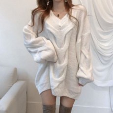 MeiChel 女款V領麻花紋寬鬆針織毛衣