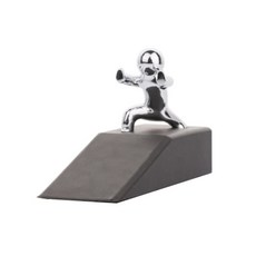 Broopic角色門擋, 1個