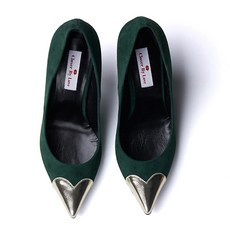 클로저바이러브 하트 아이코닉 펌프스 10cm