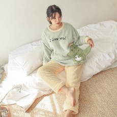 코코드림 여성용 디노디노 뽀송한 극세사 수면잠옷 상하의 세트 BN6606