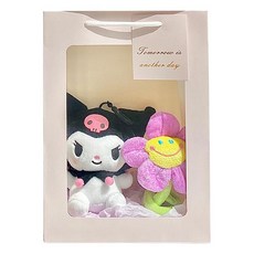 迷你三麗鷗公仔 + 微笑花 + 提袋花束禮物套組, 酷洛米 + 隨機出貨