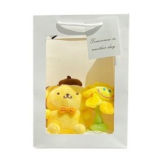 迷你三麗鷗公仔+微笑花+購物袋 花束禮盒組, 布丁狗 + 隨機出貨