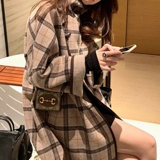 루나글램 임산부 하이넥 체크 두꺼운 코트 드레스