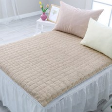 Beau Monde 法蘭絨絎縫床墊套, 國際象棋米色