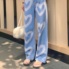 MeiChel 女款心形印花直筒牛仔褲