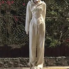 ViVEMO 女款胸前抓皺連帽拉鍊寬褲休閒套裝 00902