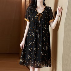 ATTERLIC V領蝴蝶結綁帶花朵刺繡透膚中長版洋裝 00819 含大尺碼, 黑色