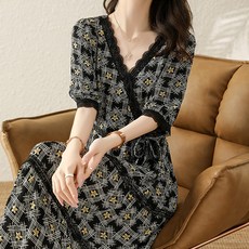 페이퍼먼츠 브이넥 레이스 허리 밴딩 A라인 원피스 02350 빅사이즈 포함