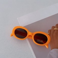 Dolphin whale 孩童復古橢圓框造型太陽眼鏡