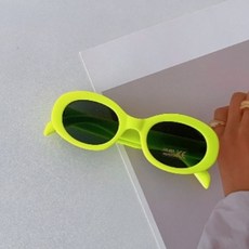 Dolphin whale 孩童復古橢圓框造型太陽眼鏡