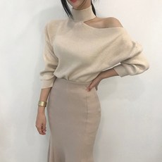 비비에모 여성용 섹시 홀터넥 숄더 트임 슬림핏 니트 스웨터 01883