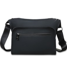 隨家輕便簡約口袋運動斜挎包, 黑色的