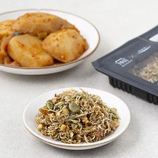 탐나는밥상 이보은 반찬 마늘 멸치 볶음 70g + 매콤 감자 조림 130g A세트, 1세트