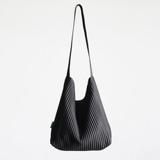 GREEN STUFF Simple 托特包 62 褶皺