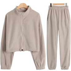 Chic Black女款蓬鬆柔軟大羅紋寬鬆短版拉鍊外套+鬆緊慢跑褲套裝 cpset2396k2b