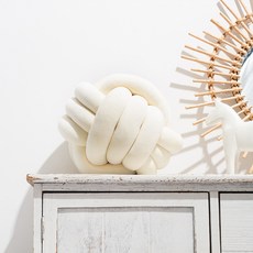 球形扭結靠墊, 象牙