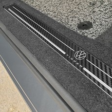 INSTALL 福斯新款Tiguan毛氈防刮車門踏板金屬保護蓋組 碳纖維, 單一顏色, 1套