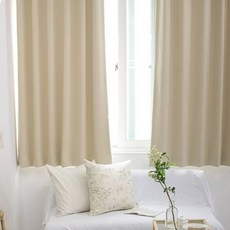 Maison Textile 百褶形狀記憶遮光防焰窗簾, 米色