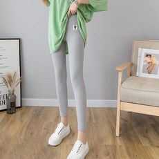 女款Babistin九分內搭褲