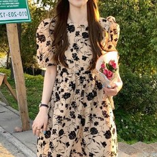 Bonabi 法式碎花泡泡袖連身裙, 混色