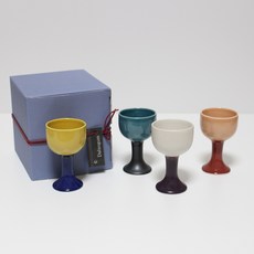 Dalsalt Pottery Sensibility Handle Soju Cup 4pcs 雙色禮品套組, 1套, 把手水杯4p