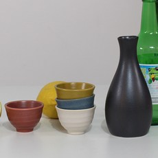 月鹽 韓國產螺旋紋五色陶瓷清酒壺組, 清酒壺 + 4款酒杯, 1套