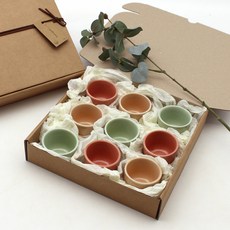 Dalsogeum 韓國製 精美陶瓷 9色燒酒杯 禮盒 亮面, 1套, 酒杯 9入
