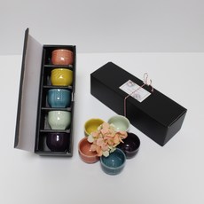 月鹽光面瓷雕塑粉彩飲具套組, 酒杯 5p, 1套