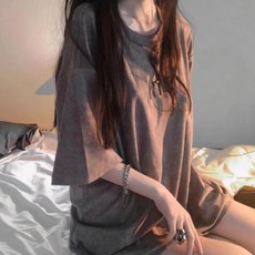 페이퍼먼츠 여성용 통기성 트리트 유니크 텍스처 엠보 레터링 포인트 반팔 티셔츠 05000