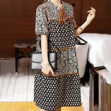 ATTERLIC 夏季寬鬆V領綁帶層次連身裙 02321 含大尺碼, 黑色