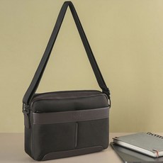 CAPACCI 運動男款休閒斜背包 YB_G811, 棕色