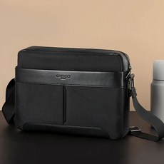 CAPACCI 運動男款休閒斜背包 YB_G811, 黑色