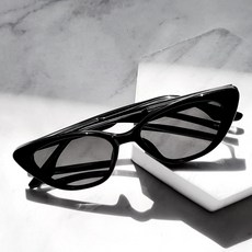 MELACME 貓眼造型三角太陽眼鏡 B668