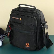 CAPACCI 男士運動休閒斜揹包 YB_CP8405, 黑色