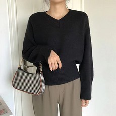 Awesomeful 女款奧蒂斯V領針織衫