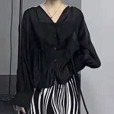 페이퍼먼츠 하프 스트랩 브이넥 시스루 블라우스 06749