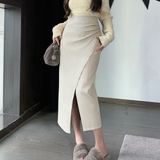 ViVEMO 修身斜線開衩皮革裙 04731