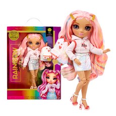 Rainbow High青少年High Doll KIA愛心, 粉色