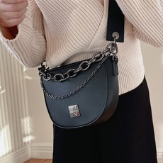 연이랜드 볼드 체인포인트 미니 크로스백