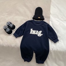 STARDOOR 嬰兒Hug字母圖案長袖連身衣