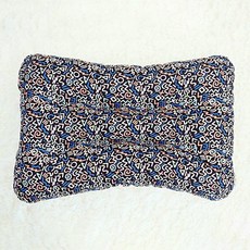 J.Unni 純棉兒童枕, 搭配黑