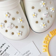 MingbleMingble 鞋子配件奔跑的兔子 2入+喇叭花 8入組