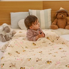 BebeRothy 四季雙面幼兒園一體式純棉人造絲午睡被墊+毯子組, 狩獵之旅