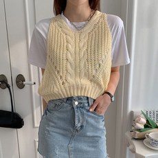 뜨개진 여성용 꽈배기 펀칭 스카시 니트 아케린 베스트