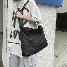 Elsso 大容量日常斜背包 郵差包, 黑色