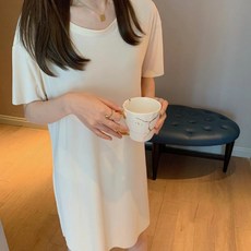 구디프 루즈핏 라운드 넥 냉감 통기성 반팔 쿨 원피스