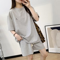 Elsso 女性大尺碼運動短袖短褲上下套裝