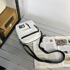 Elsso 休閒輕量迷你斜揹包, 白色