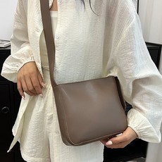 엘쏘 심플 스퀘어 크로스백