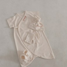 PEEKABOO 嬰幼兒龍龍新生兒連身衣 + 帽子 + 防抓手套 + 腳套組